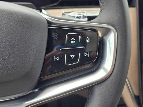 New 2025 Volvo EX90 Plus image 31