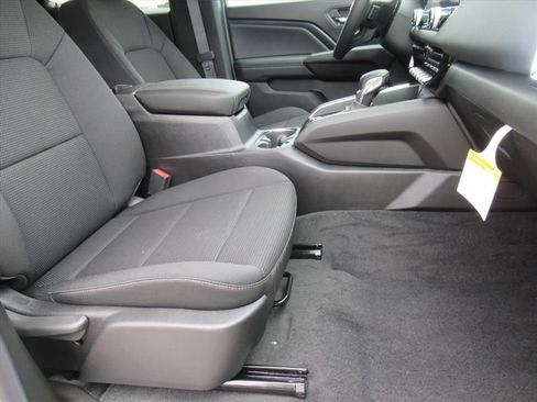 New 2026 GMC Canyon Elevation image 10