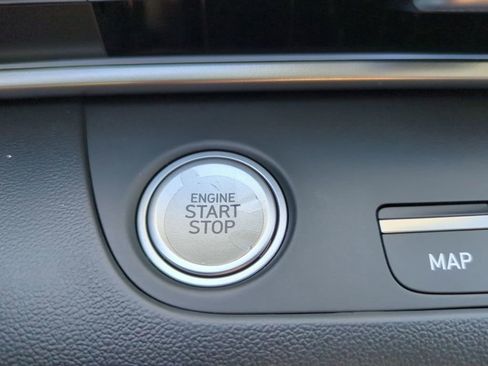 New 2026 Hyundai Elantra Limited image 36