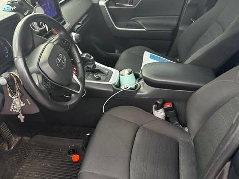 Used 2024 Toyota RAV4 SE w/ Weather & Moonroof Package AWD/4WD image 6