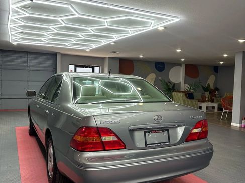 Used 2002 Lexus LS 430 image 5