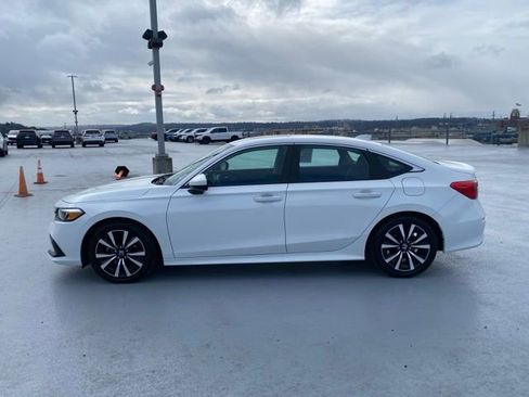 Certified 2023 Honda Civic EX image 9