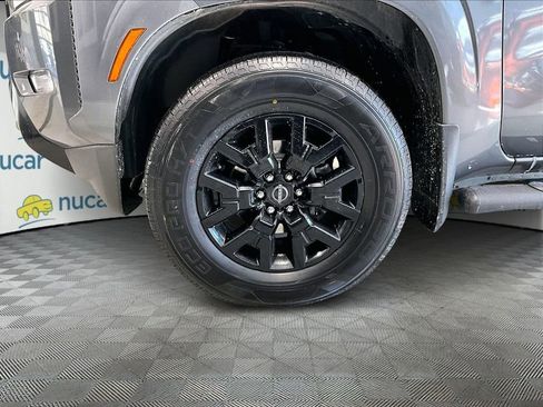 Used 2023 Nissan Frontier SV w/ Midnight Edition Package image 29