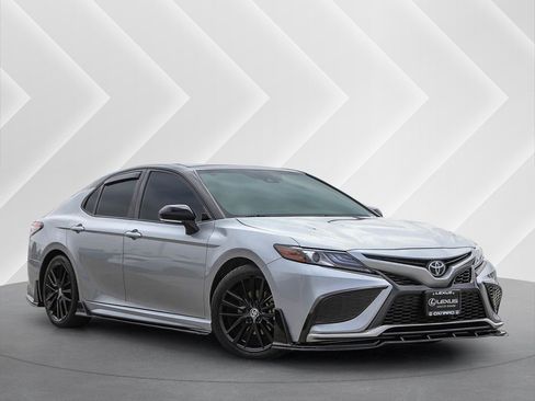 Used 2024 Toyota Camry XSE FWD image 1