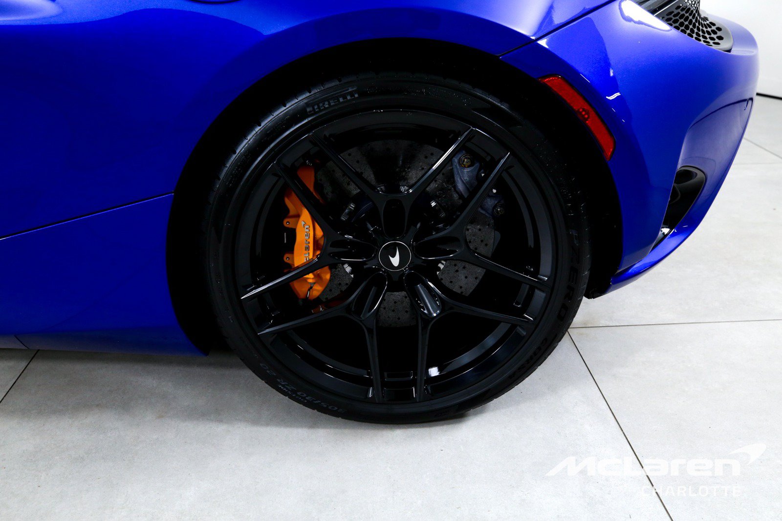 Used 2025 McLaren 750S RWD image 25