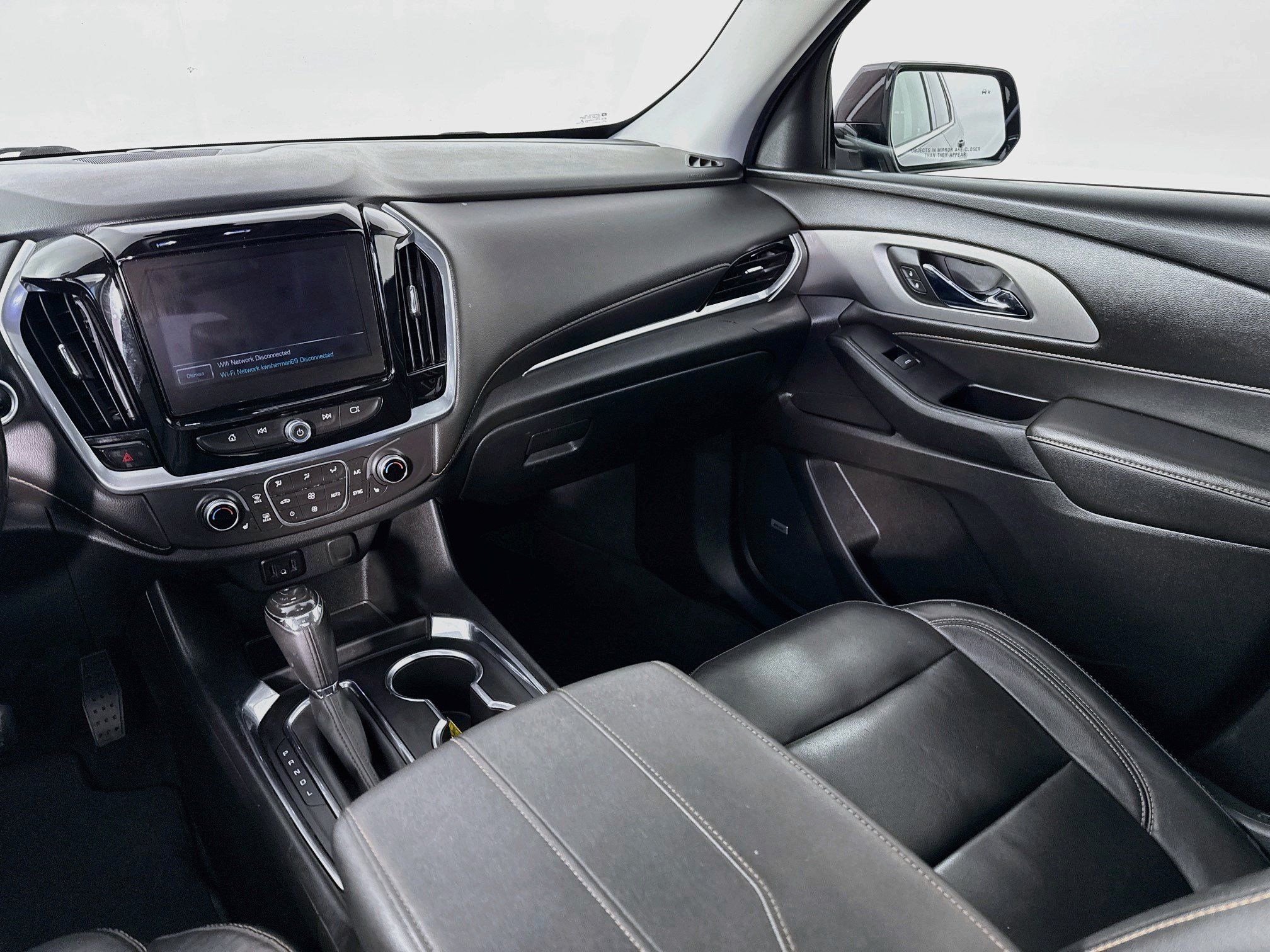 Used 2019 Chevrolet Traverse LT w/ LT Premium Package AWD/4WD image 25