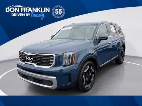 Used 2023 Kia Telluride S image 1