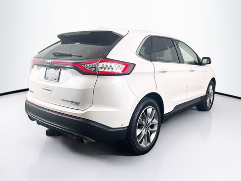 Used 2017 Ford Edge Titanium w/ Equipment Group 302A FWD image 9