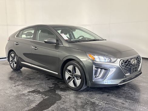 Used 2022 Hyundai Ioniq Limited image 2