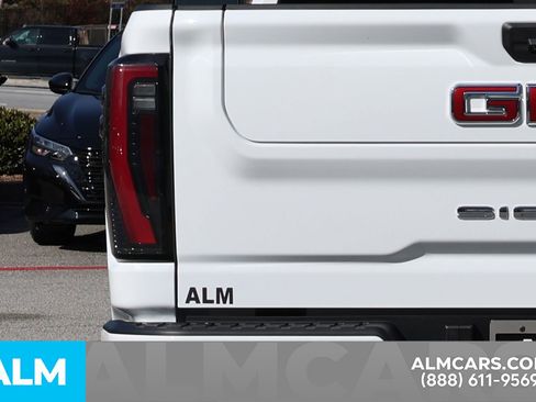 Used 2026 GMC Sierra 2500 AT4 image 12