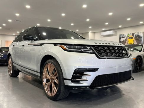 Used 2019 Land Rover Range Rover Velar R-Dynamic SE AWD/4WD image 1