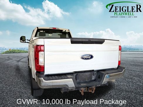 Used 2019 Ford F250 XL w/ STX Appearance Package AWD/4WD image 4