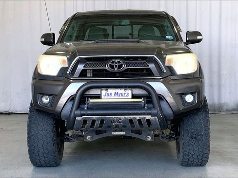 Used 2012 Toyota Tacoma Base w/ TRD Sport Pkg image 3
