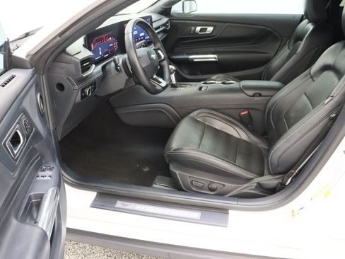 Used 2024 Ford Mustang GT Premium RWD image 15