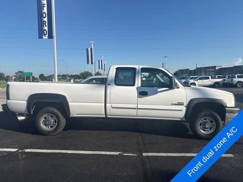 Used 2003 Chevrolet Silverado 2500 LS RWD image 4