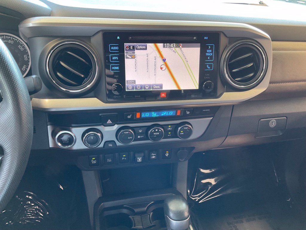 Used 2019 Toyota Tacoma Limited AWD/4WD image 15