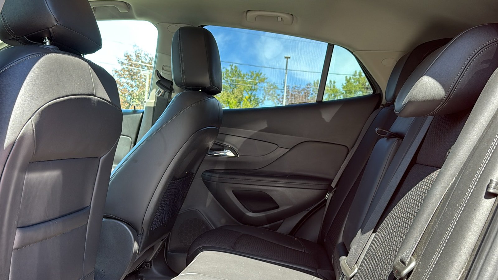 Used 2019 Buick Encore Preferred w/ Safety Package AWD/4WD image 22