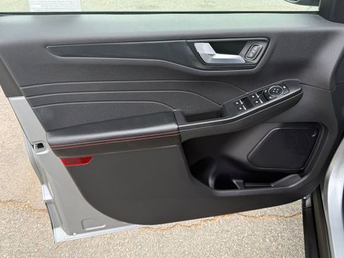 Used 2024 Ford Escape ST-Line image 20