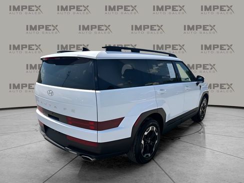 Used 2026 Hyundai Santa Fe SEL FWD image 5