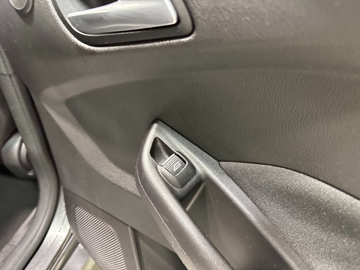 Used 2015 Ford Focus ST w/ Equipment Group 402A FWD image 15