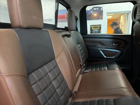 Used 2018 Nissan Titan Platinum Reserve w/ Platinum Utility Package image 28