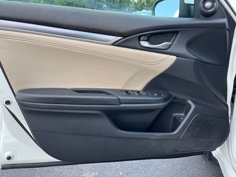 Used 2017 Honda Civic Touring image 13