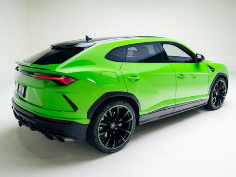 Used 2021 Lamborghini Urus image 5