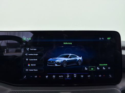 Used 2025 Ford Mustang Dark Horse image 27