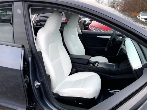 Used 2023 Tesla Model 3 Performance image 7