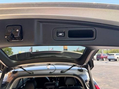 Used 2023 Honda CR-V EX-L image 21