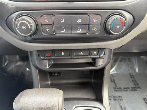 Used 2019 Chevrolet Colorado W/T w/ WT Convenience Package AWD/4WD image 14