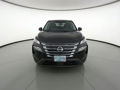 Used 2024 Nissan Rogue SV AWD/4WD image 2