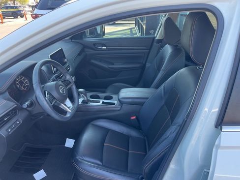 Used 2021 Nissan Altima 2.5 SR image 10