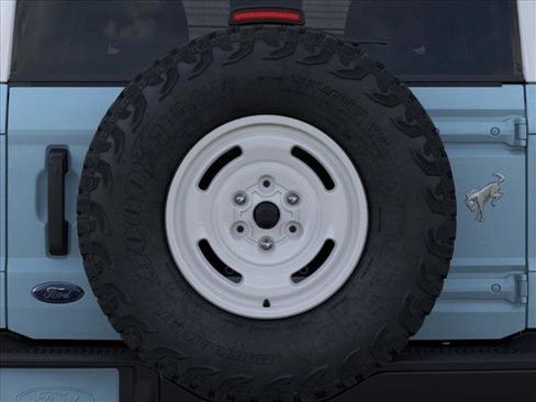 New 2025 Ford Bronco Heritage Edition image 23