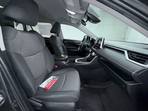 Certified 2023 Toyota RAV4 XLE AWD/4WD image 7