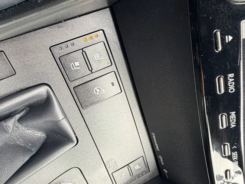 Used 2022 Lexus IS 350 F Sport w/ Memory Package AWD/4WD image 20