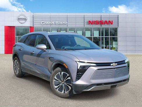 Used 2026 Chevrolet Blazer EV LT FWD image 1