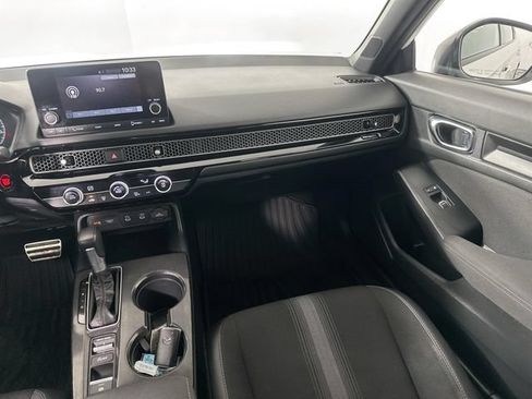 Used 2025 Honda Civic Sport image 25