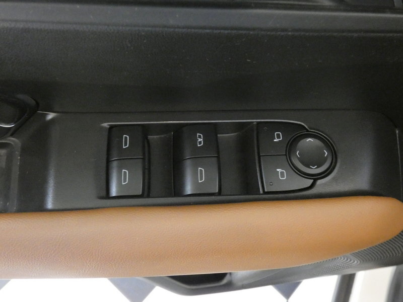 Used 2023 GMC Canyon AT4 w/ AT4 Premium Package AWD/4WD image 31