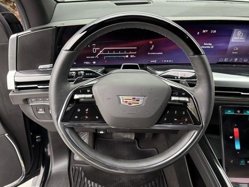 Used 2025 Cadillac Escalade Sport w/ Touring Package image 39