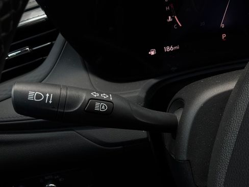 Used 2025 Buick Encore GX Preferred FWD image 34