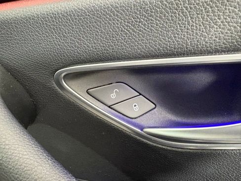 Used 2021 Mercedes-Benz E 350 4MATIC Sedan image 40