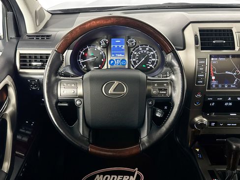 Used 2019 Lexus GX 460 Premium AWD/4WD image 22