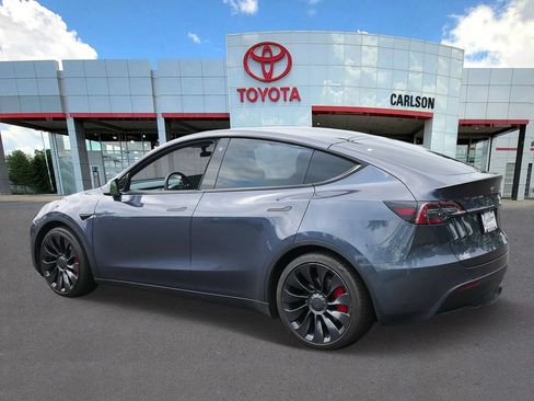 Used 2022 Tesla Model Y Performance AWD/4WD image 6