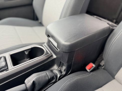 Used 2021 Toyota Tacoma TRD Off-Road image 19