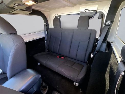 Certified 2018 Jeep Wrangler Sport image 19