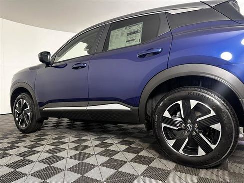 New 2025 Nissan Kicks SV w/ Illumination Package image 8