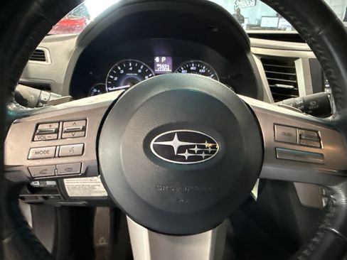 Used 2011 Subaru Outback 3.6R Limited AWD/4WD image 19