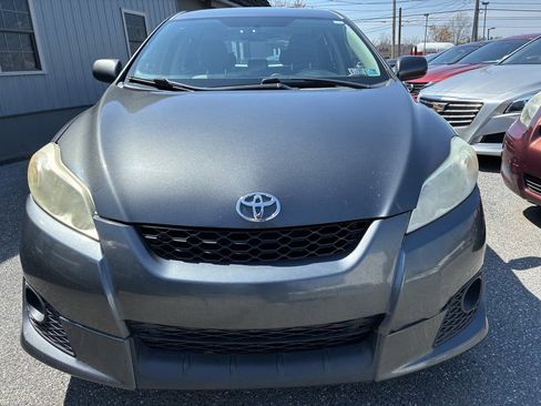 Used 2009 Toyota Matrix image 2