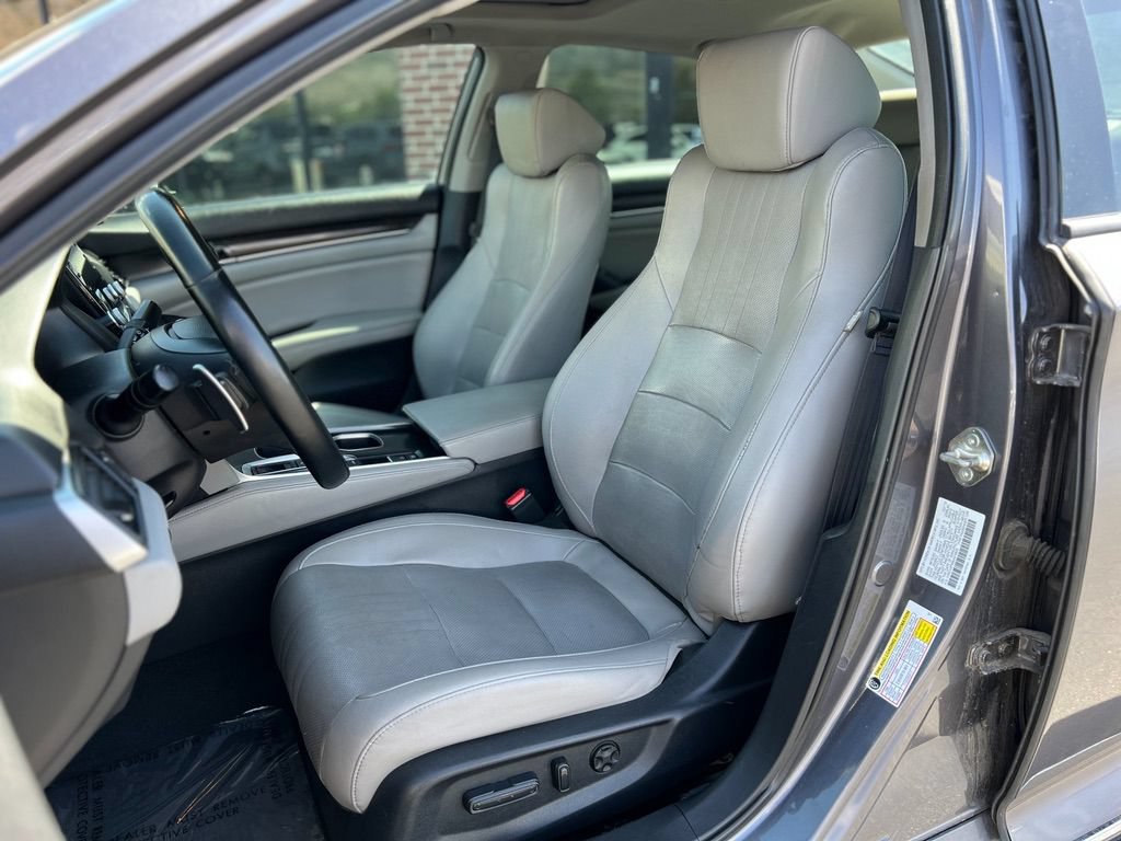 Used 2019 Honda Accord Touring image 22